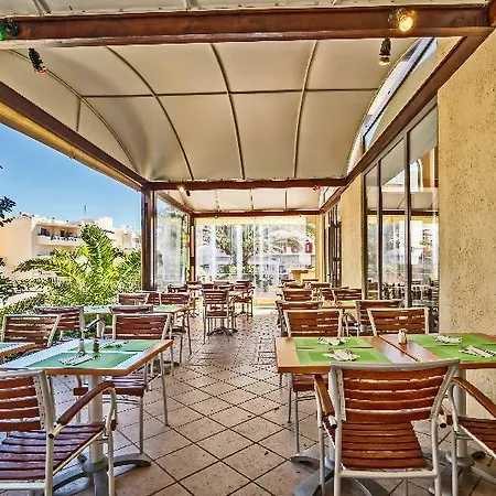 Ostria Apartment